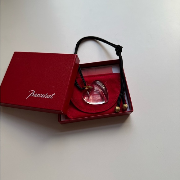 Baccarat Crystal clear heart pendant necklace - Picture 1 of 3